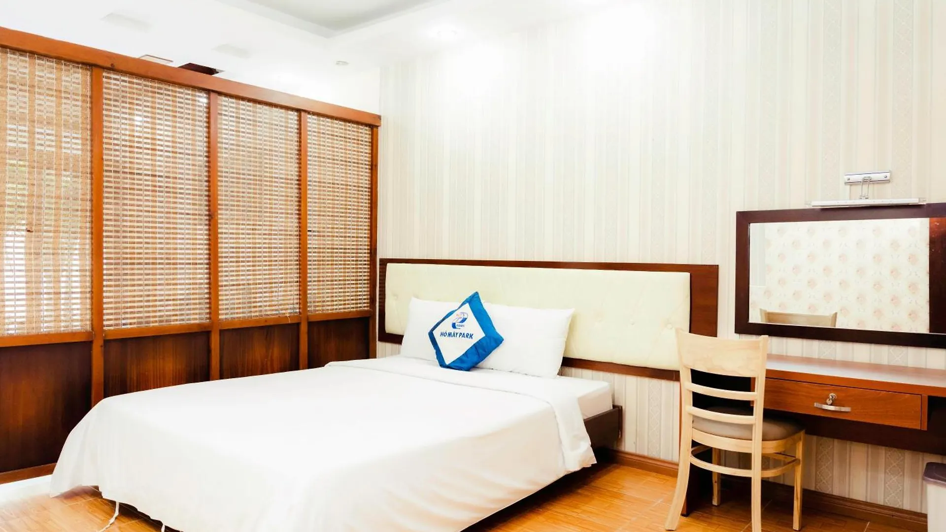 Ho May Park Vung Tau Khach San - Resort location